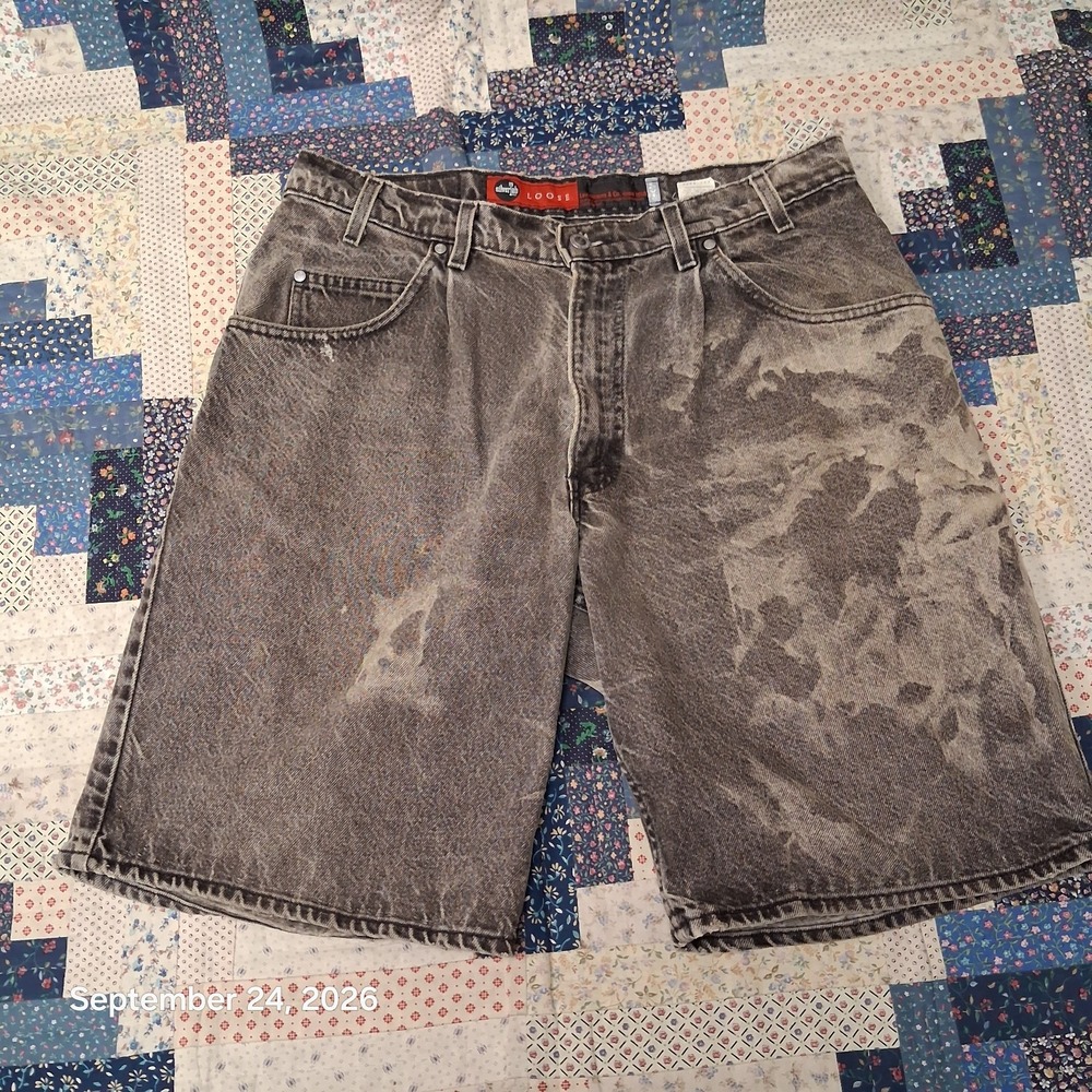 90s Vintage Levis SilverTab 1994 Loose Fit Baggy Denim Jorts Mens 36 USA Bleach